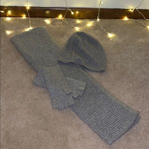 Hat, scarf, glove set